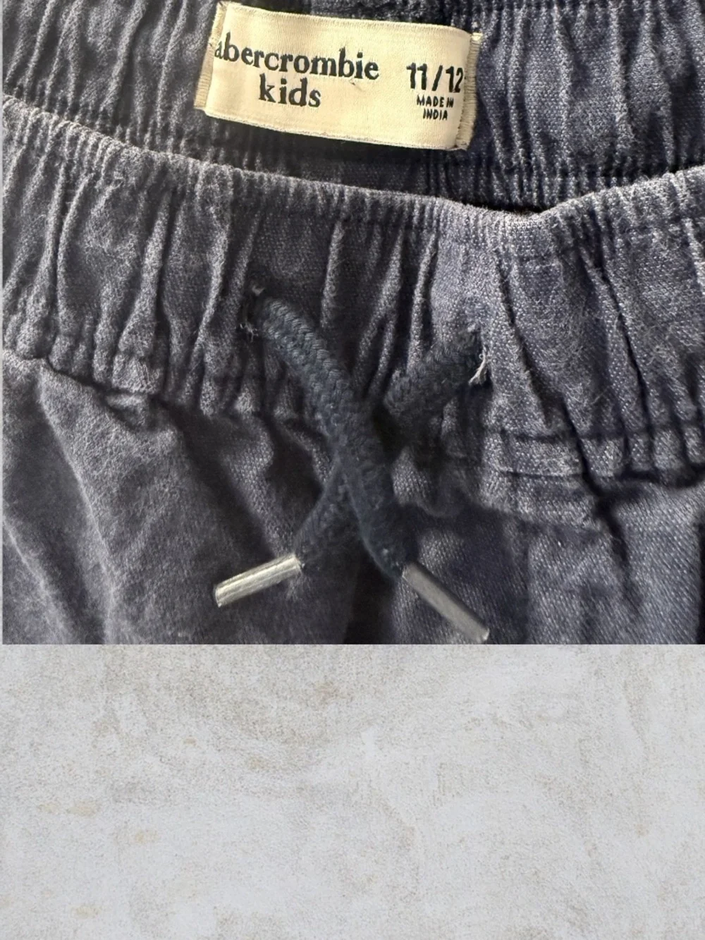 Boys A&F Shorts - Picture 2 of 2